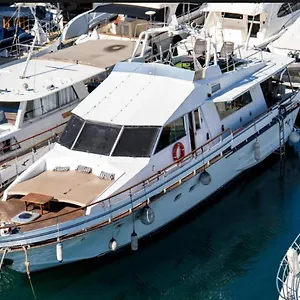 https://aloha-boat.catalonia-hotels.com